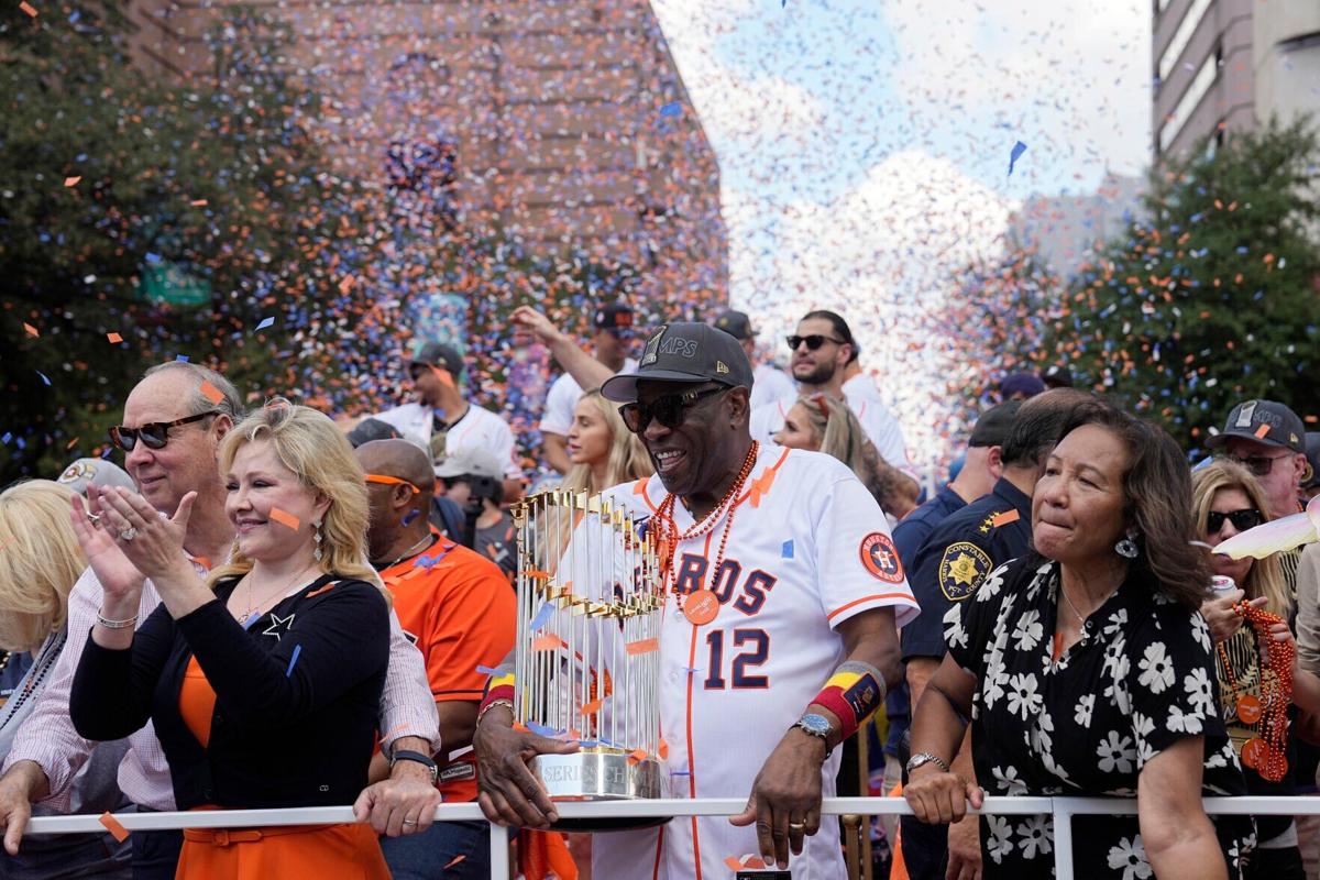 Astros World Series parade a special moment for fans, city