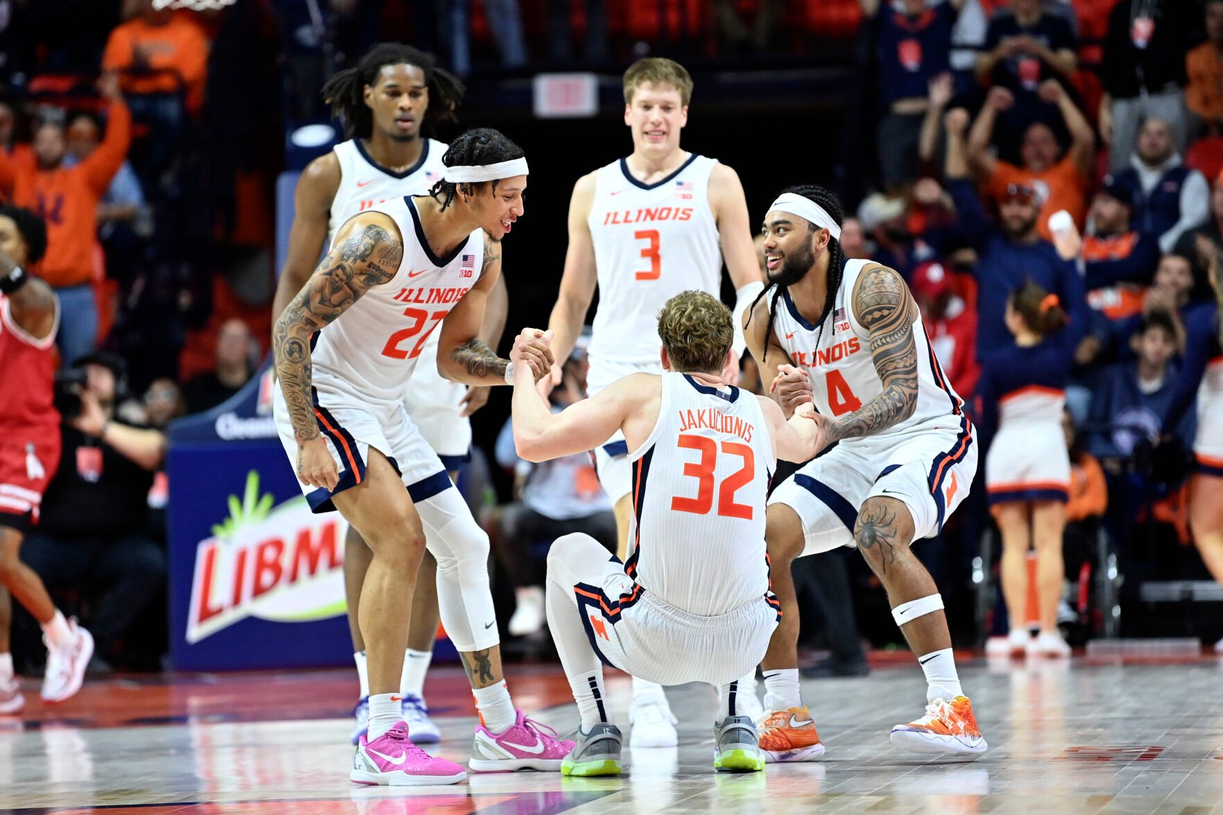 Kasparas Jakucionis Scores 24 Points And Tre White Has 23 As Illinois ...