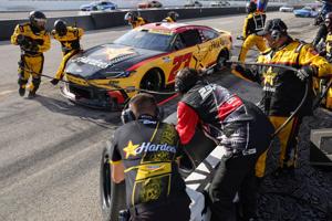 Racers compete in the Enjoy Illinois 300 NASCAR Cup Series at the World Wide Technology Raceway