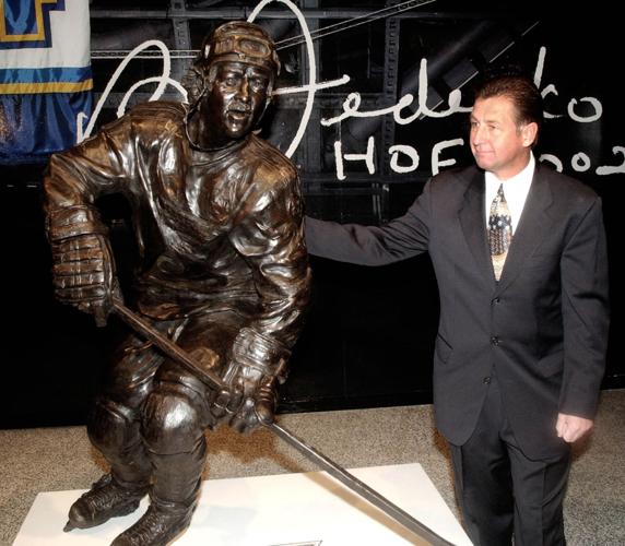 St. Louis Blues on X: RT to wish Hall of Famer Bernie Federko a Happy 59th  Birthday today! #OurBlues #stlblues  / X