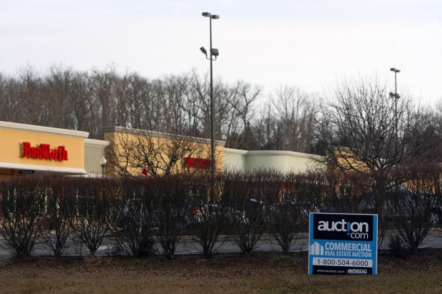 Warrenton Outlet Center is on the outs 