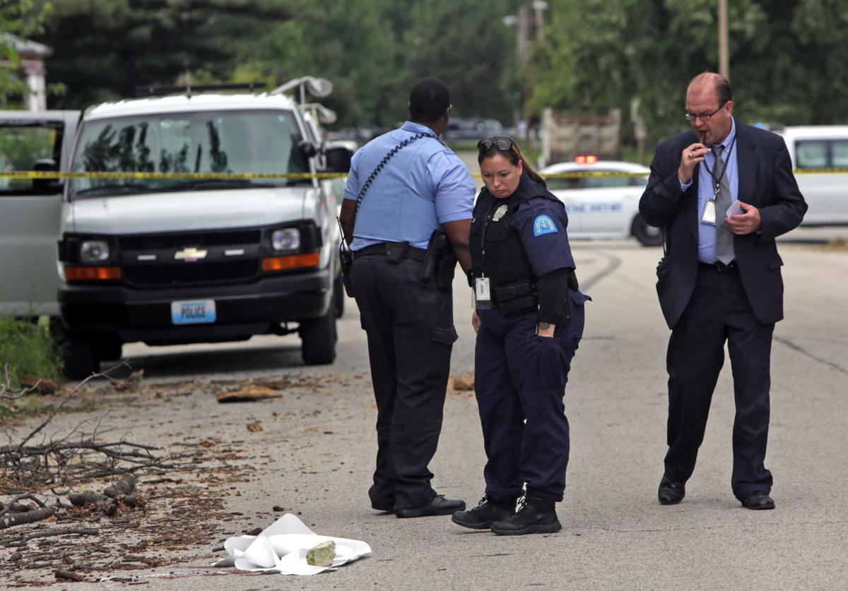 Reality Show About Homicide Detectives Will Bring Its Cameras To St Louis Crime Scenes Law And Order Stltoday Com The first 48 follows detectives from around the country during these first critical hours as they race against time to find the suspect. its cameras to st louis crime scenes