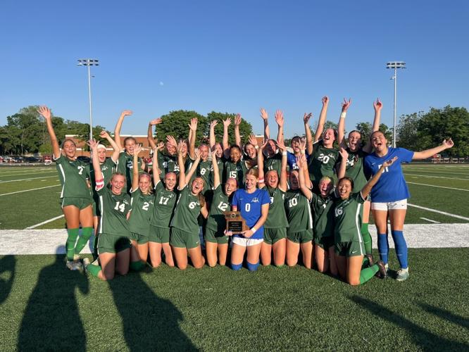 Lauren Seppi Sofia Scego propel Nerinx Hall to fifth successive