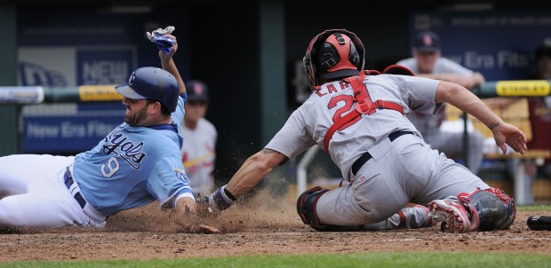 Broadcaster Edmonds 'can't believe how far' Nolan Arenado ran to