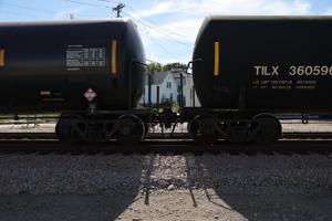 Loud trains in St. Louis