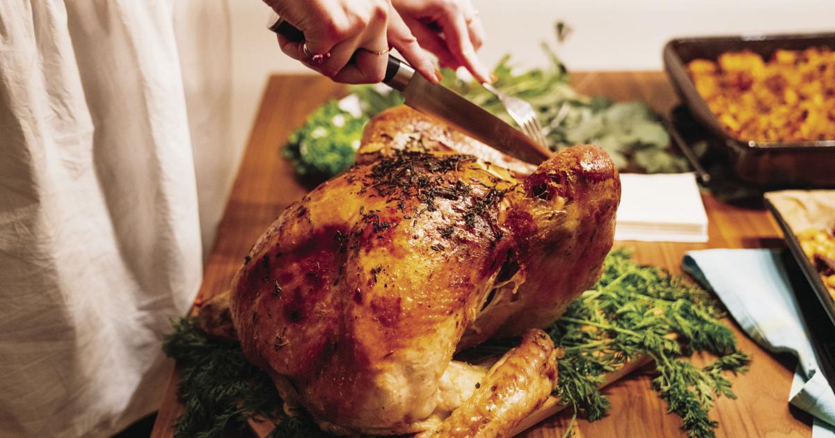 6 tips for carving a Thanksgiving turkey like a pro