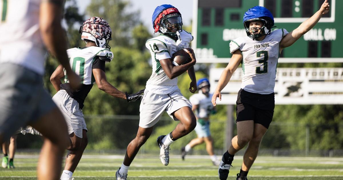 Fort Zumwalt North football practice