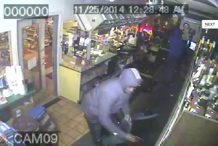 Surveillance shows looting of shoe store near Ferguson night after