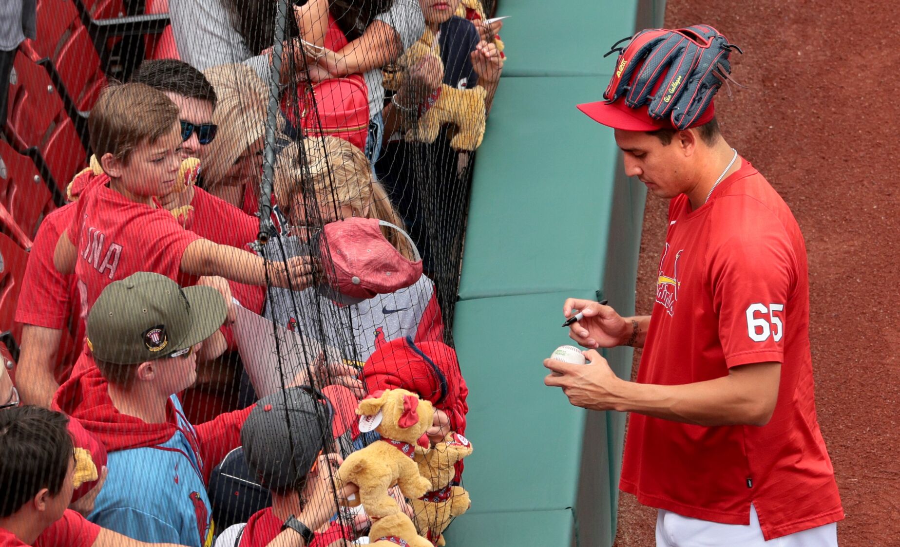 Cardinals host Phillies at Busch