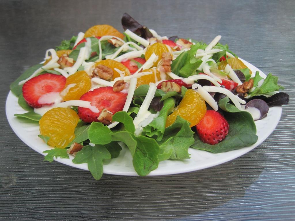 Summer Breeze Salad At Drake S Place Is Full Of Fresh Flavors Food And Cooking Stltoday Com