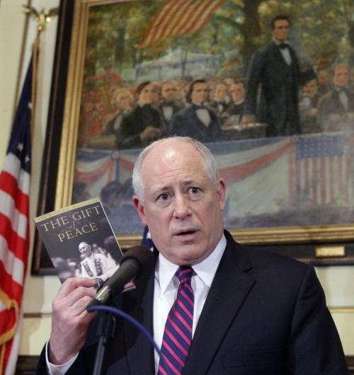 Pat Quinn in Capitol office