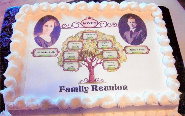 class reunion - Decorated Cake by Zelda Jauregui - CakesDecor