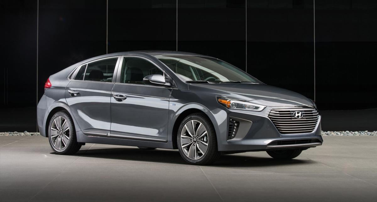 2017 Hyundai Ioniq Hybrid It Misses Lofty Epa Expectation But S 2017 Hyundai Ioniq Hybrid