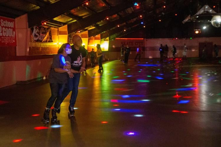 Pandemic's twists can't rattle St. Louis area's roller-skating