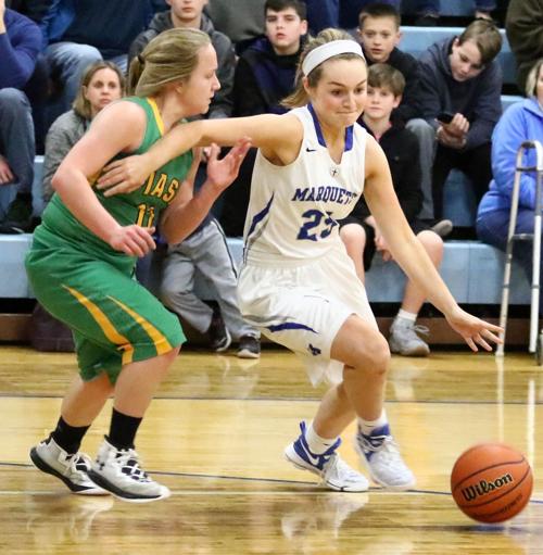 Alton Marquette Vs Piasa Southwestern Girls Basketball 11 Jpg