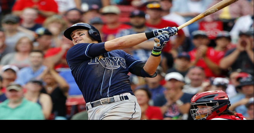 Longoria Commits Long-Term to Rays - The New York Times