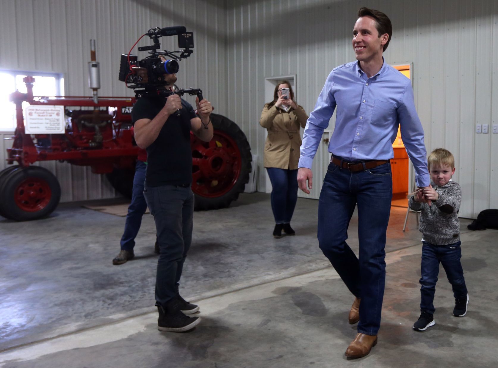 Josh Hawley Attacks Elites, Hints At Populist Senate Campaign In ...