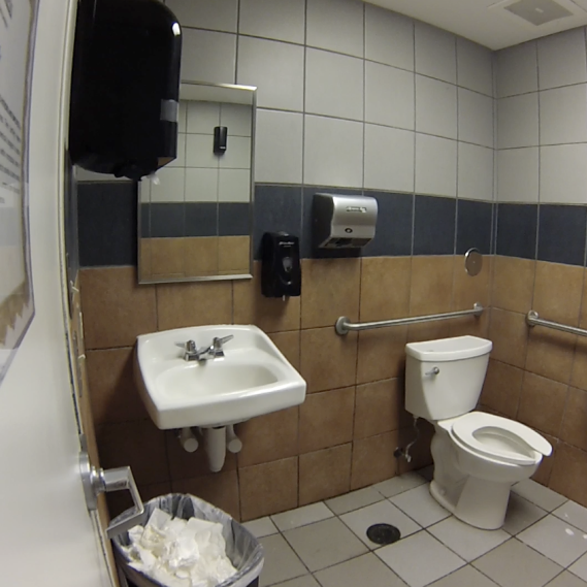 Chesterfield Cop Charged In Gas Station Spycam Sex Act Taping