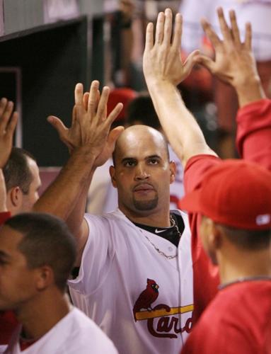 Molina, Pujols snag Gold Gloves