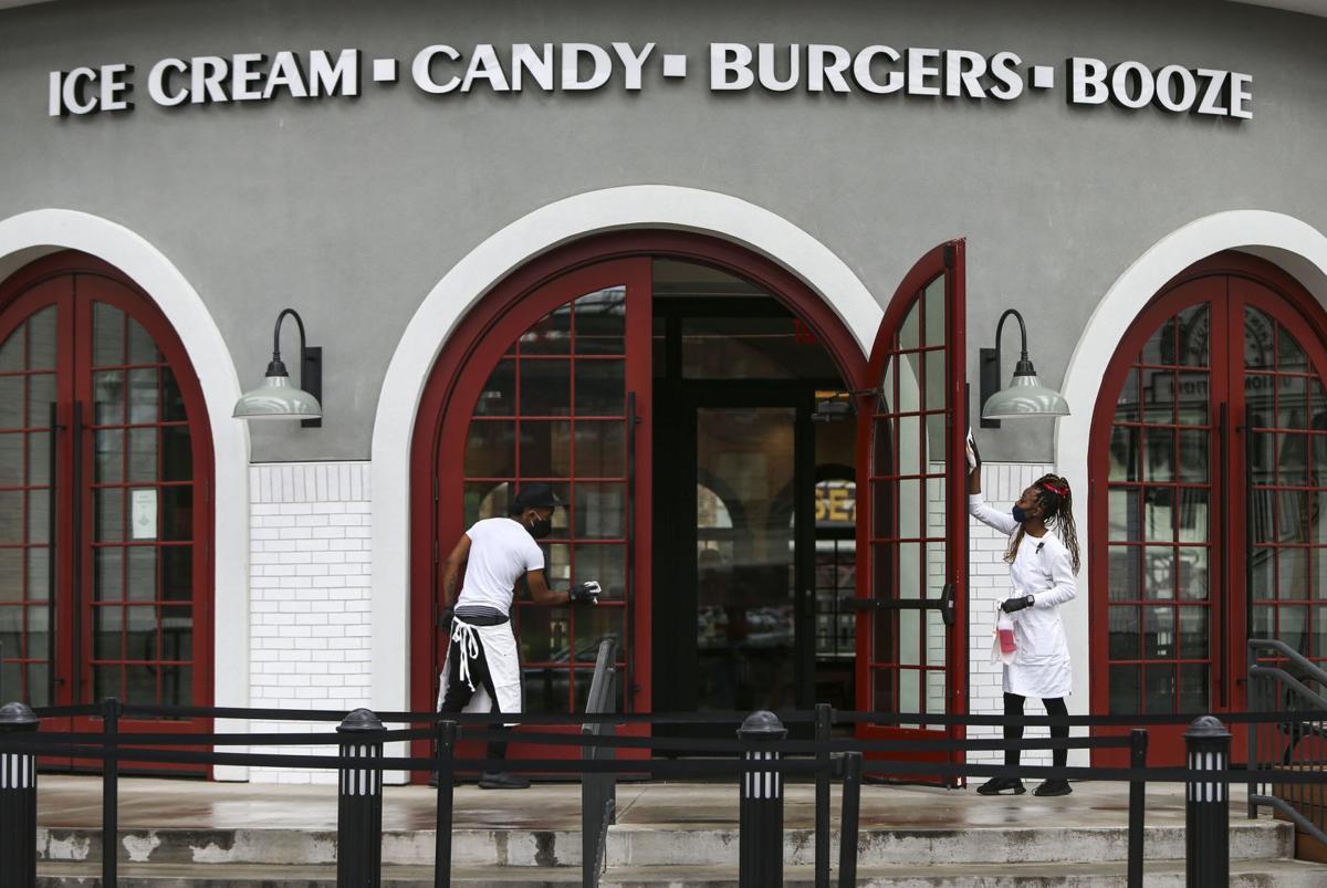 Updated These St Louis Restaurants Are Reopening Their Dining Rooms Off The Menu Stltoday Com