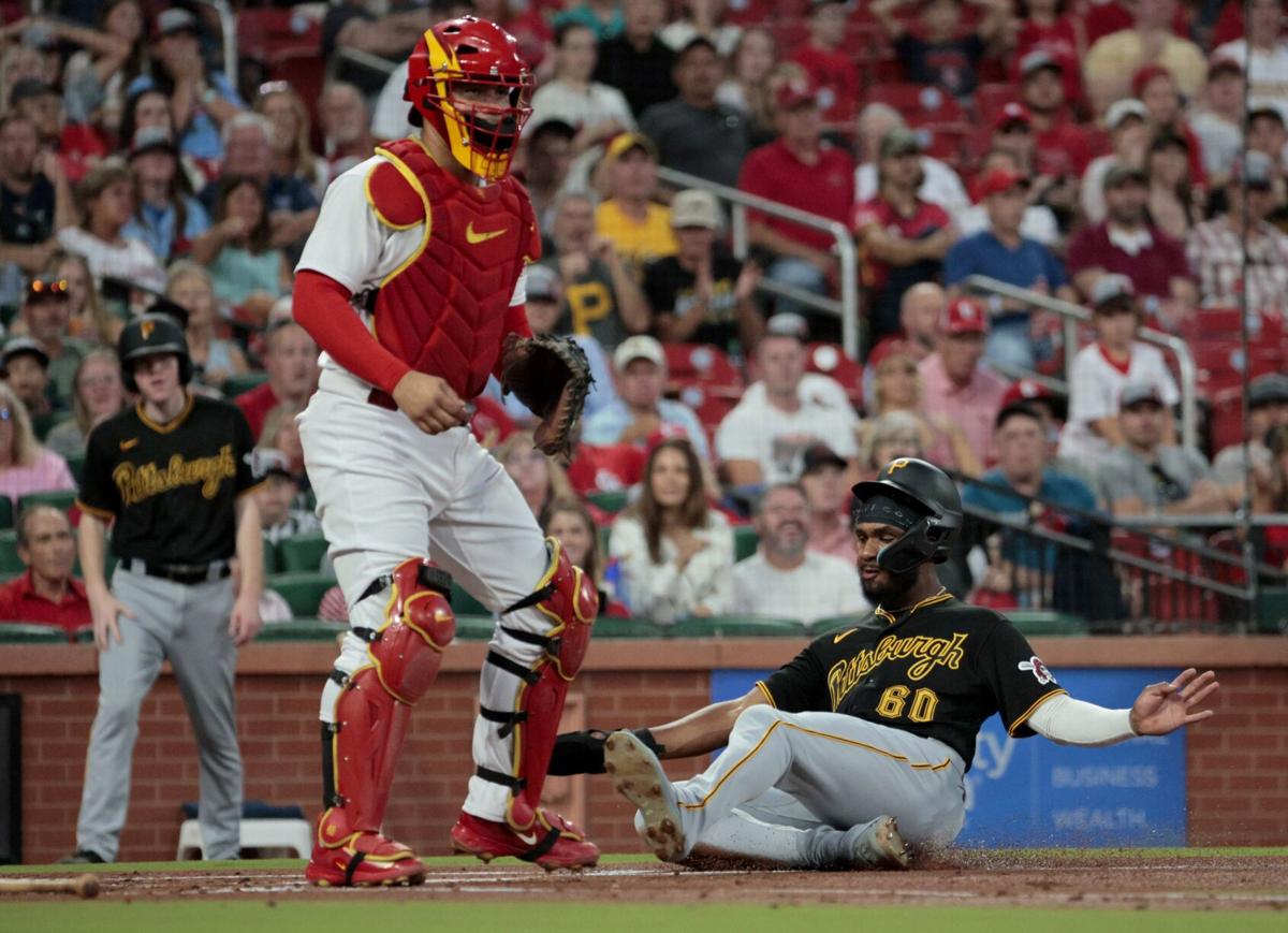 Pirates top Cardinals on Andrew McCutchen's 10th-inning HR