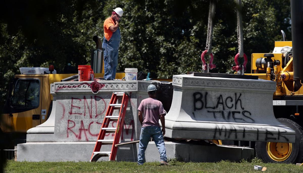 Confederate monument removed from Forest Park