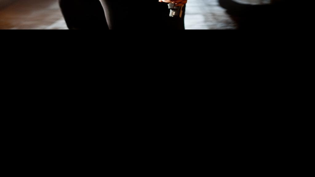 Washington is a cunning fugitive in explosive 'Safe House' Movie