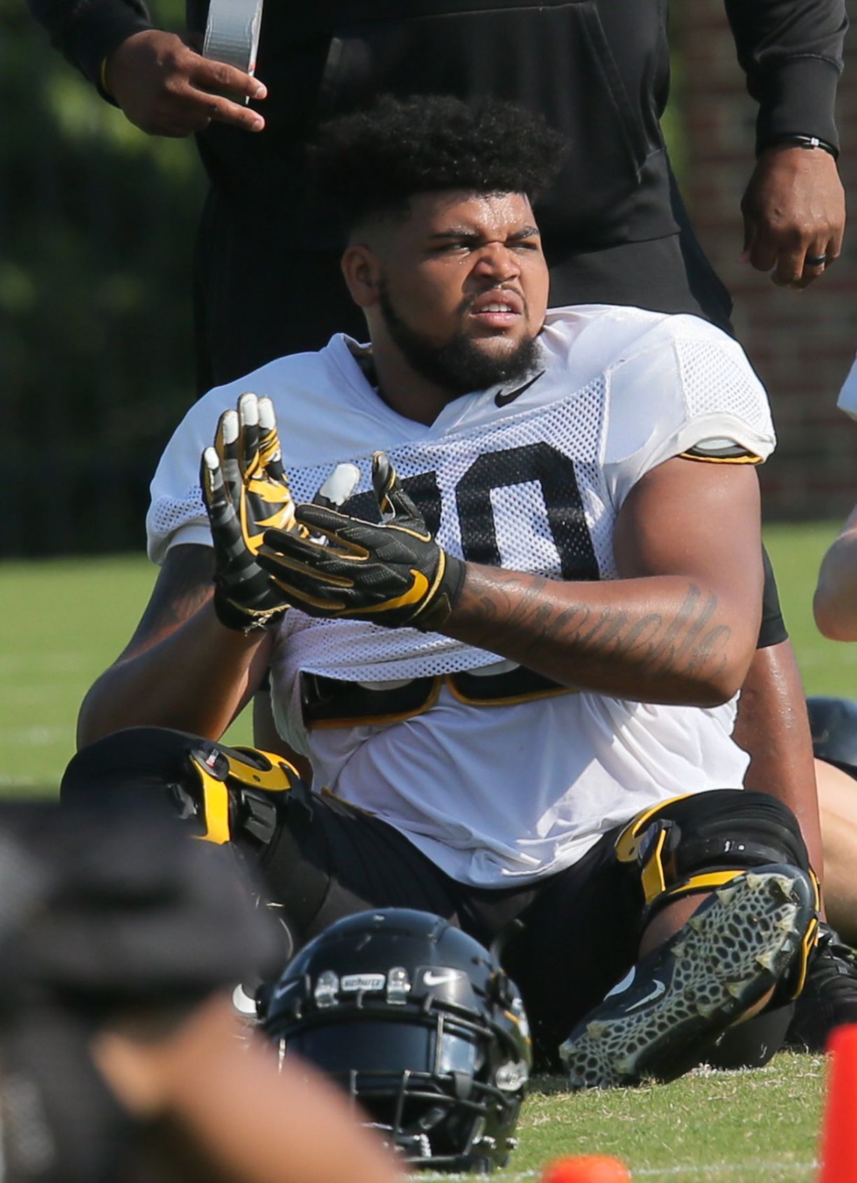 mizzou football gloves