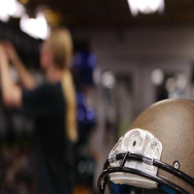 Schutt S Football Helmet Gives New Views Of The Game Local Business Stltoday Com