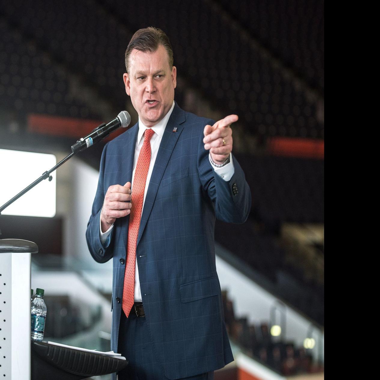 Illinois Gives New Coach Underwood Plenty Of Money Illini