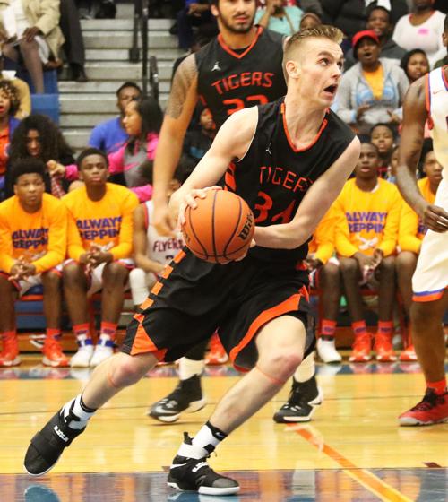 East St Louis Edwardsville Boys Basketball 1 Jpg Stltoday Com