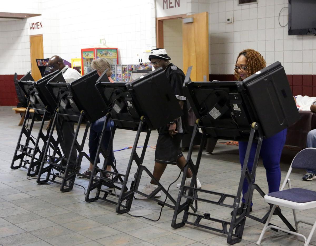 Voters in cast ballots in Missouri's primary