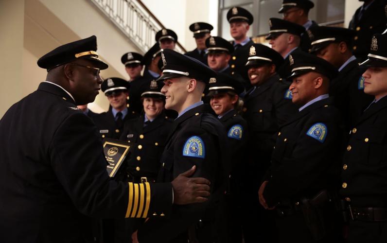 St. Louis Police graduates 22 new officers