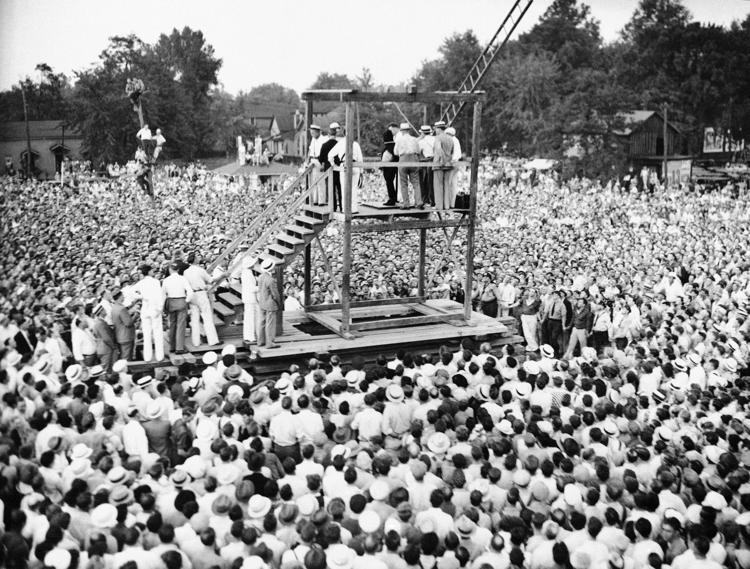 The last public execution in America Historic photos taken on Aug. 14