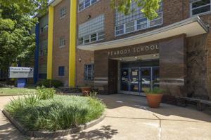 17 St. Louis Schools to Close