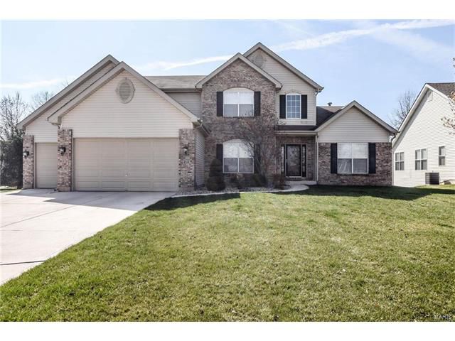 5 Bedroom Home in Lake St Louis - $434,900