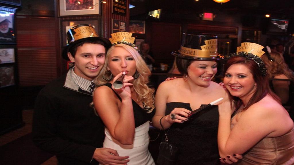 New Year S Eve Guide Concerts Parties Tv And More Music Stltoday Com