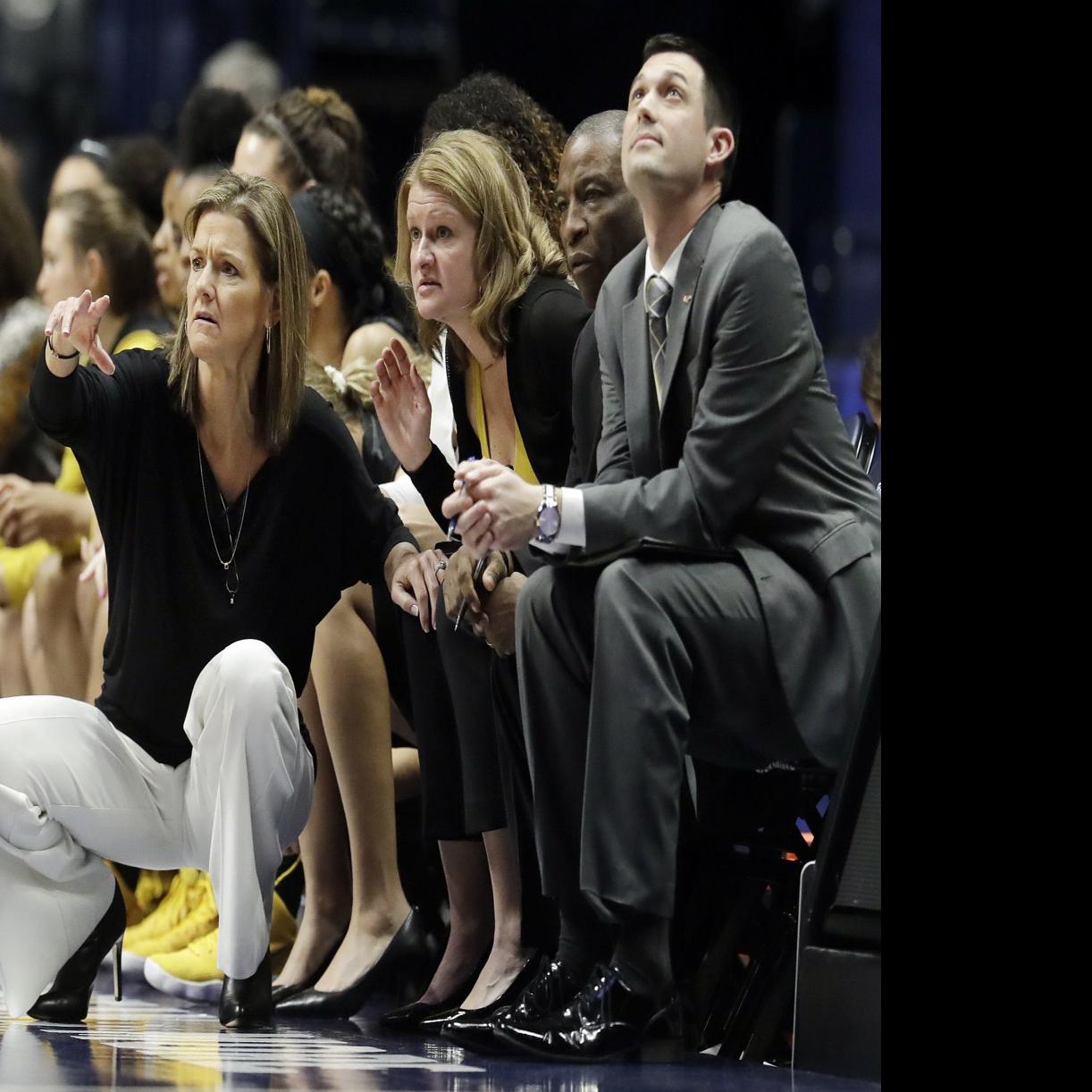 Mizzou Signs Women S Basketball Coach Robin Pingeton To Four Year