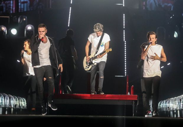 Look back: iParty at One Direction concert | Multimedia | stltoday.com