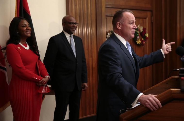 Robert Tracy named �����Ӱ�ԭ�� police chief, first from outside the ranks