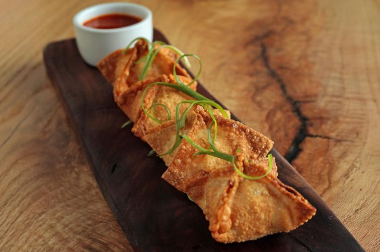 Dining review: Le Ono of O'Fallon, Il.