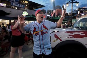 Hochman: One last Cardinals game for ‘That One Guy.’ Todd Thomas reflects on 30 years as Busch emcee