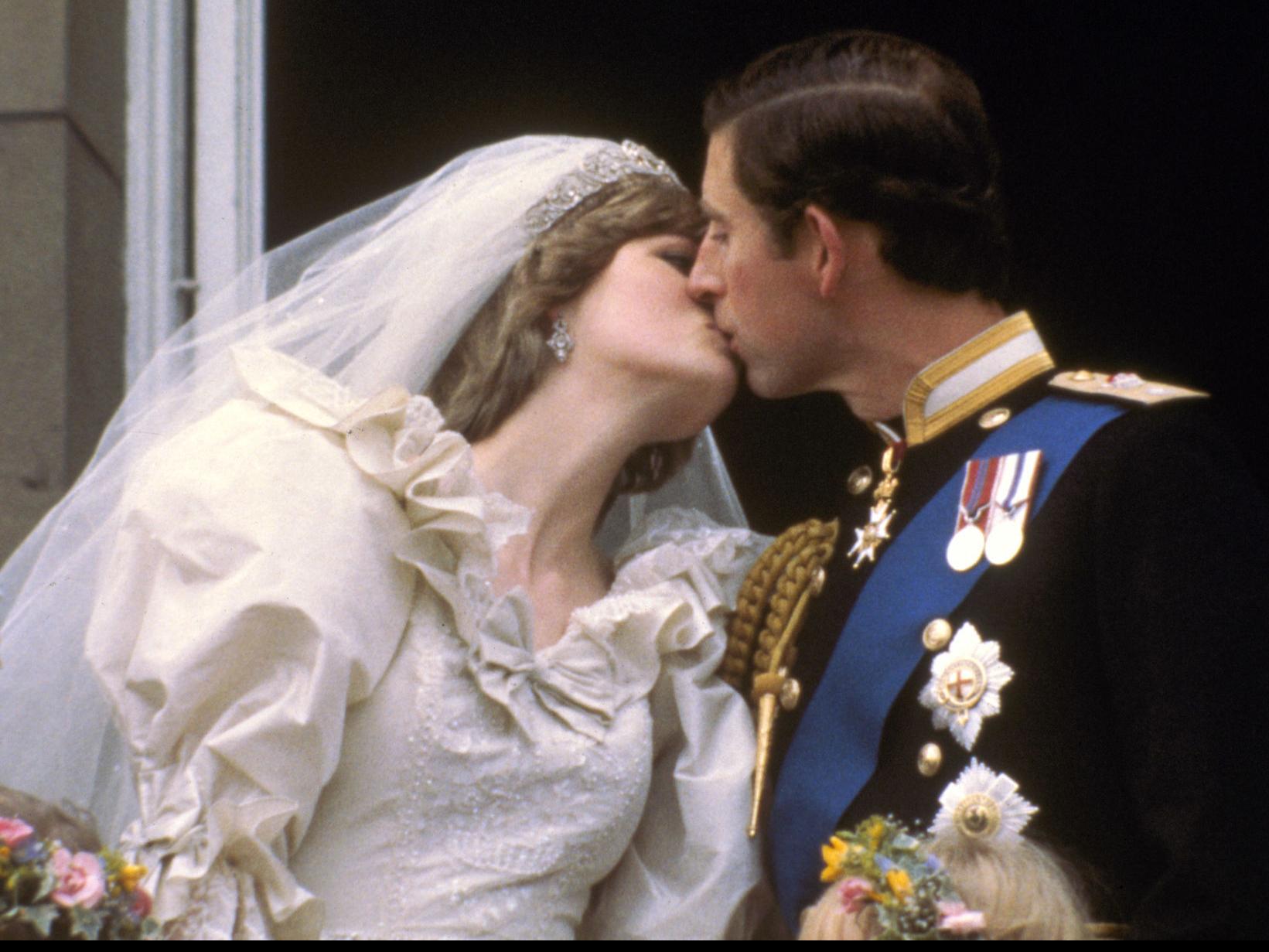Wayne Gretzky Princess Diana More A Look Back At Historic Wedding Photos On This Day Stltoday Com