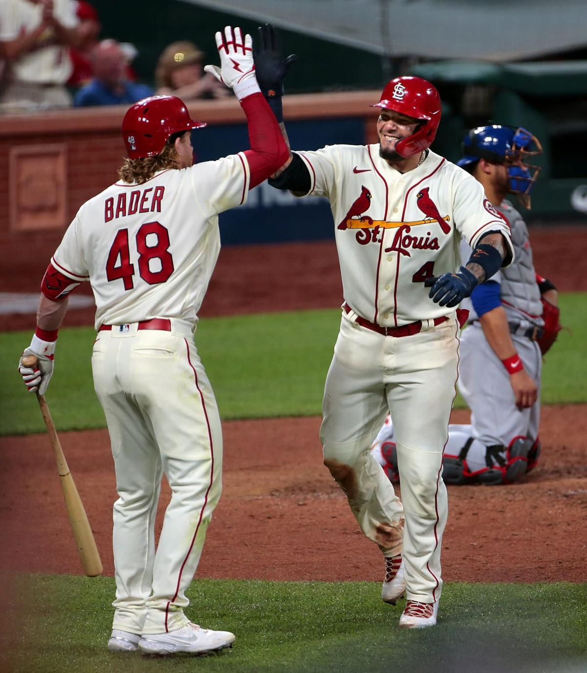 Molina homers late, sparks Cardinals to 2-1 victory over Cubs