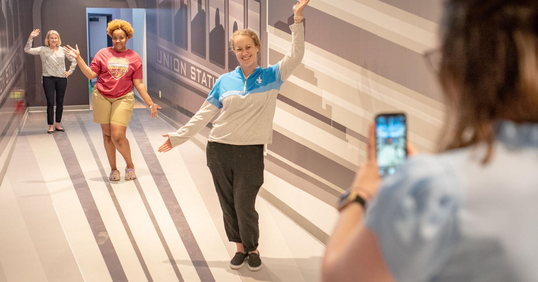 Share your adventures aboard the Selfie Express at St. Louis Union Station for a chance to win big - Vimarsana News