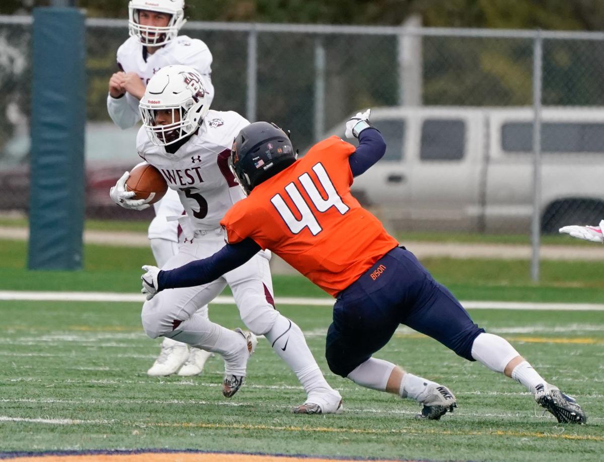 Belleville West pulls close in second half before falling to Buffalo