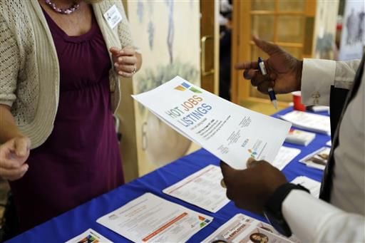 U.S. Weekly Jobless Claims Rise Less Than Expected