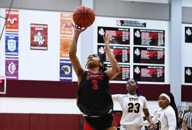 Class 4A Normal Community West Sectional, semifinal: Alton 51, O'Fallon 41