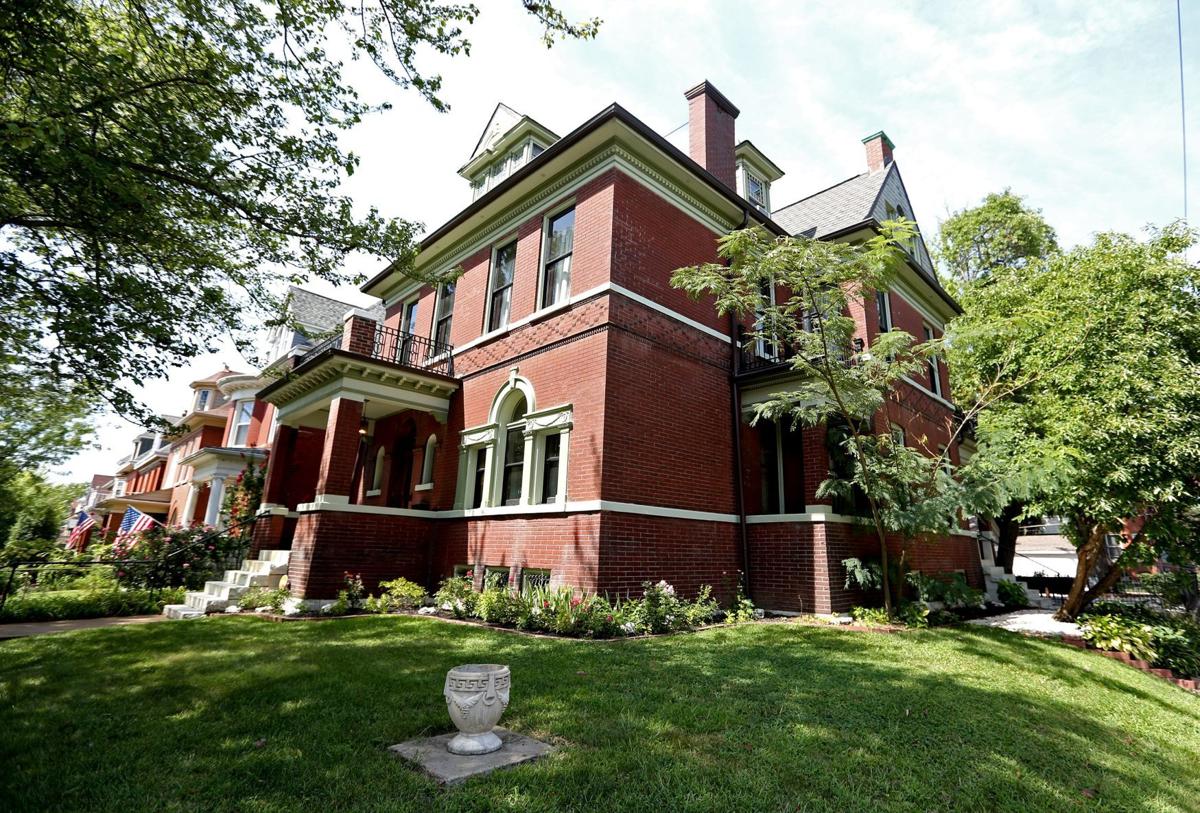 Newlyweds Begin Next Chapter Of Their Lives In Rehabbed Tower Grove East Home Home Garden Stltoday Com