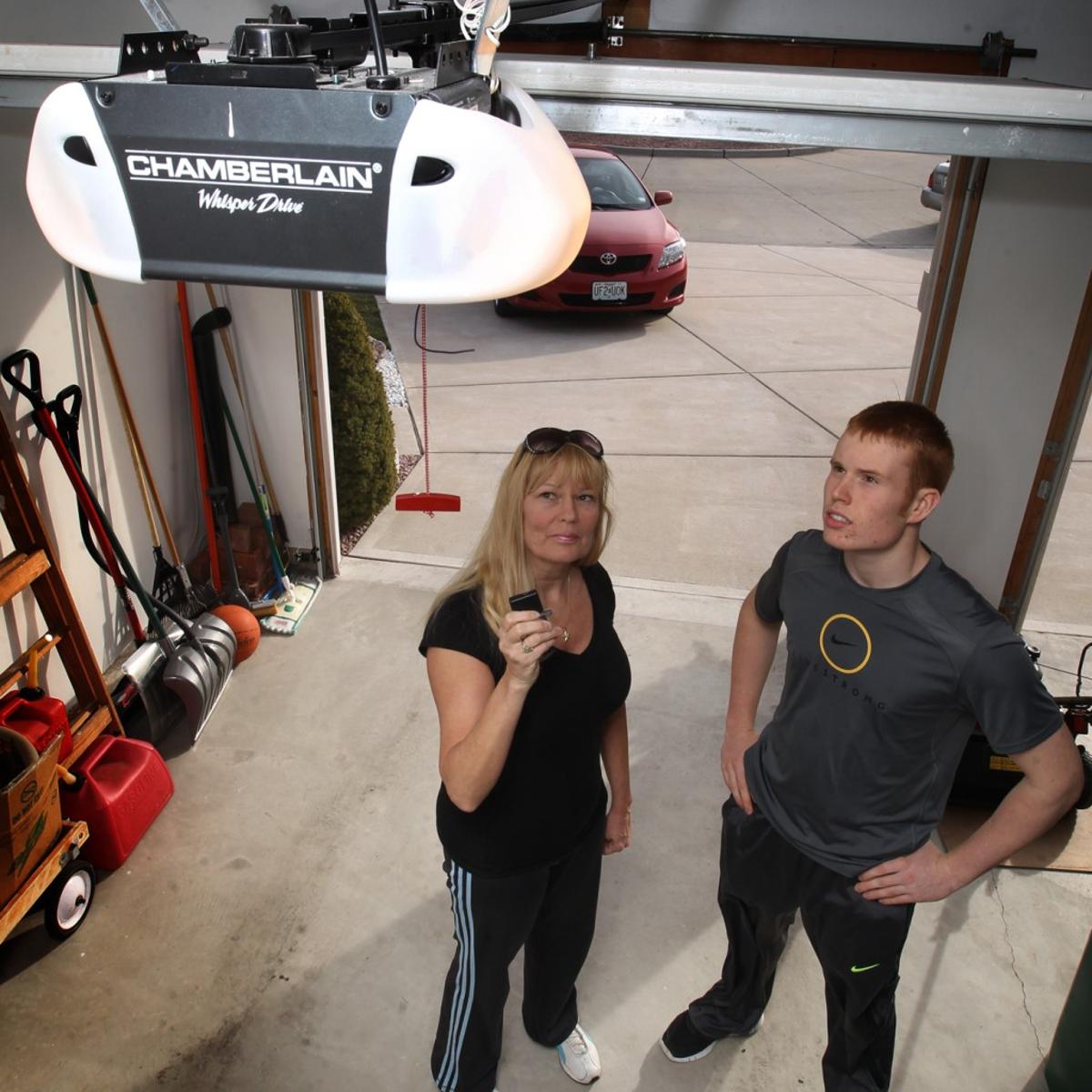 Garage Door Openers Stop Working On St Charles County Street St Charles Stltoday Com
